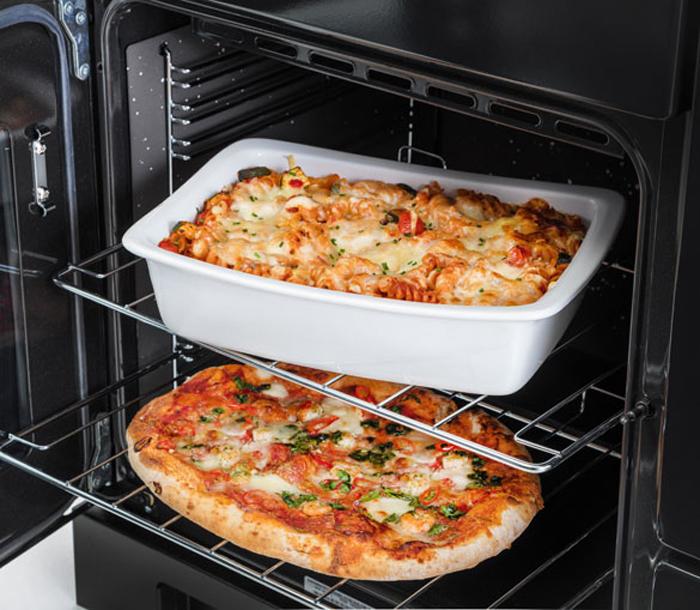 Falcon range cooker oven with pasta bake and pizza